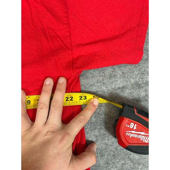 VINTAGE Looney Tunes ACME Rigging Coyote Shirt Mens XL Red Gildan Cartoons - Picture 2 of 5